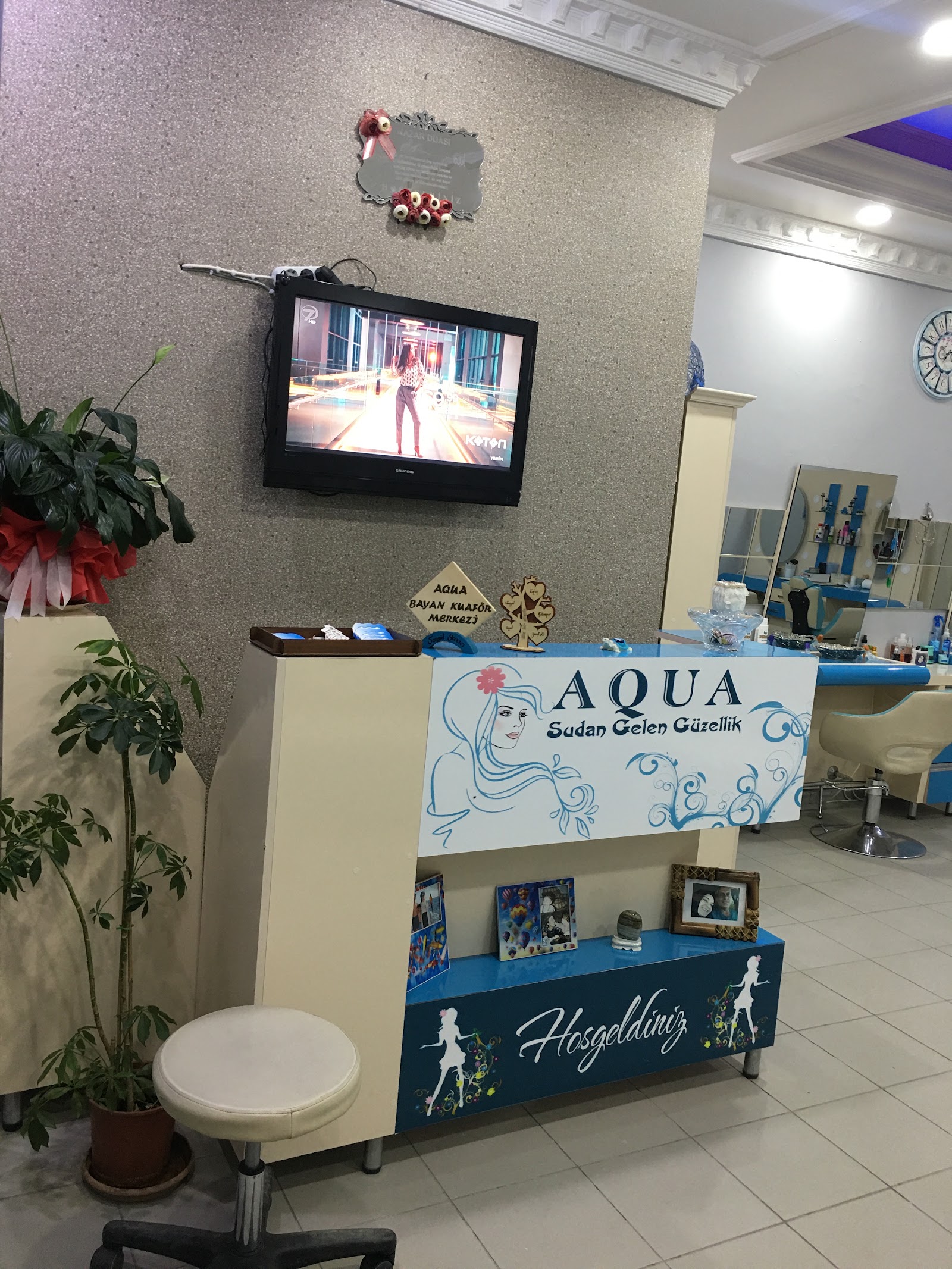 AQUA BAYAN KUAFÖR SALONU