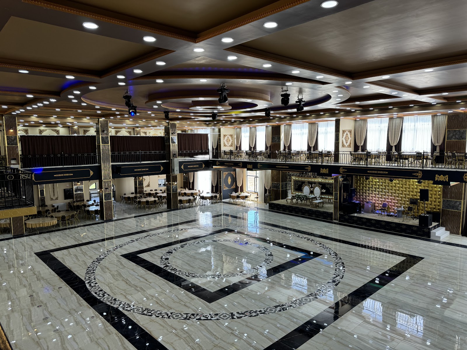Golden Park Düğün Salonu — Merkez, Muş kır düğünü mekanı görsel 1